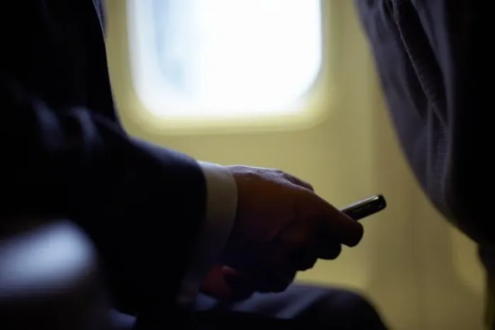 Пассажиров авиарейса в США напугал Wi-Fi от «Аль-Каиды»