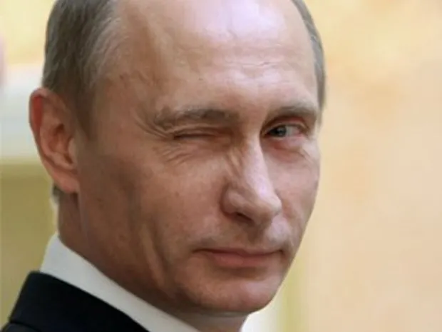 Путин предложил новым гражданам России приносить присягу