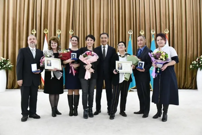 Кто из алматинцев получил госнаграды ко Дню независимости