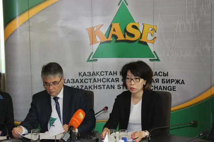 KASE: цена на нефть – не основной фактор колебания курса тенге