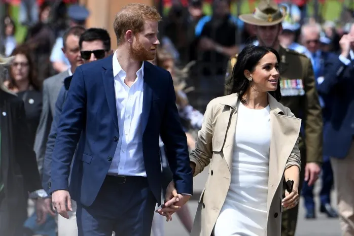 Быть ближе к народу: жена принца Гарри отказалась от охраны