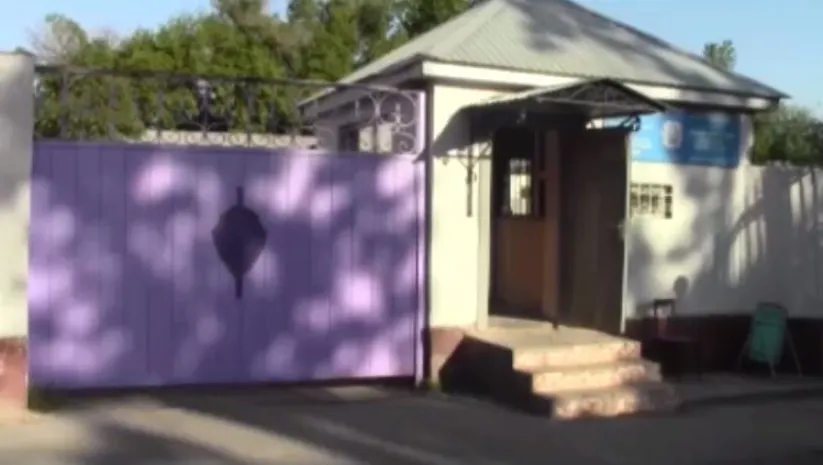 Вооруженные парни ограбили букмекерскую контору в Шымкенте. ФОТО