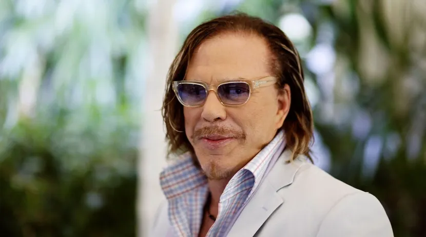 Место для своих похорон выбрал Микки Рурк в Украине