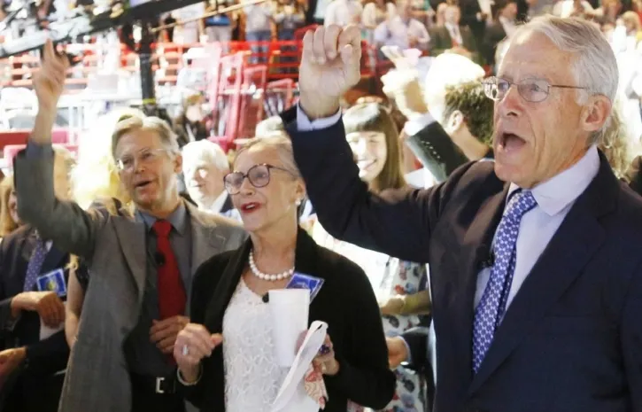 Названы самые богатые семейные кланы США