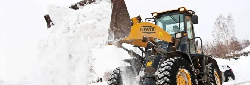 В Алматы за сутки вывезли 1400 кубометров снега