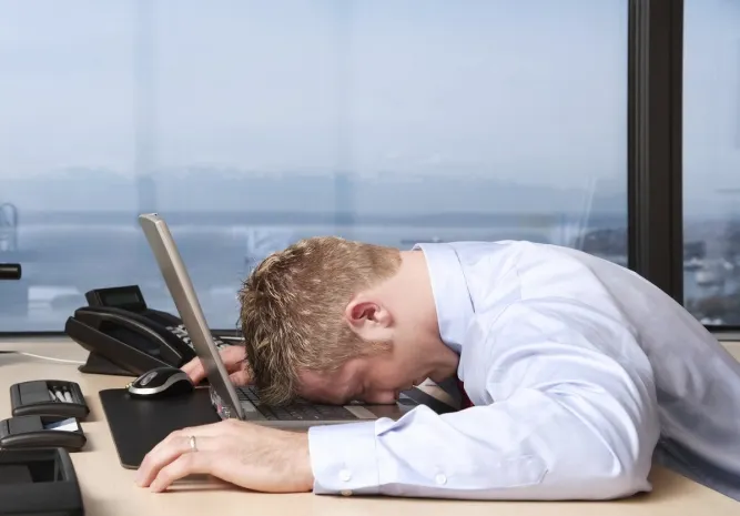 Трехдневная рабочая неделя названа оптимальной для людей среднего возраста