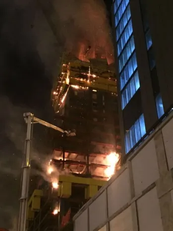 По факту пожара в «Абу-Даби Плаза» возбуждено уголовное дело