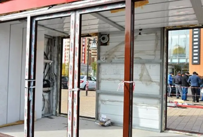 Разбивший остановку в Астане мужчина задержан