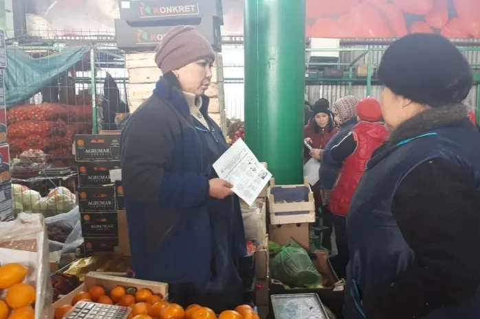 На карагандинских рынках проводятся санитарные рейды