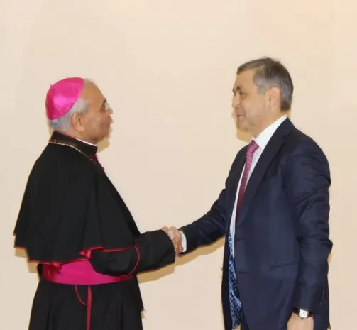 Ермекбаев встретился с Апостольским нунцием