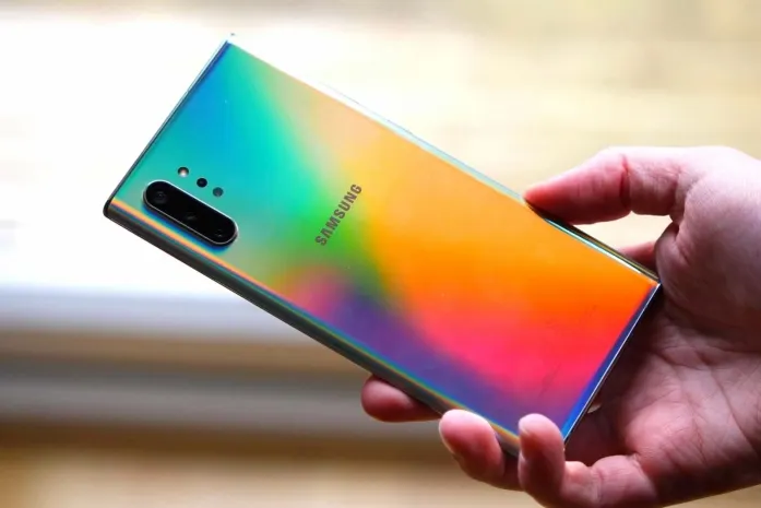 Рекордно дорогой смартфон выпустит Samsung