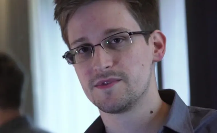 Эдварду Сноудену дали премию «За правильный образ жизни»