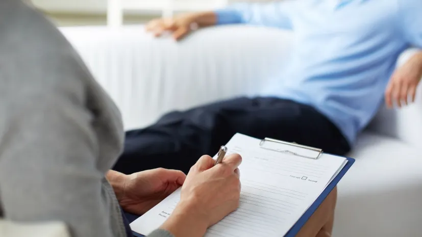 Казахстанцам с 16 лет предлагают самостоятельно посещать психиатров