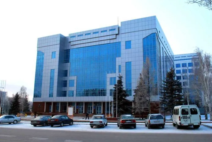 Замглавы ЖССБ советует отдавать земли крупным компаниям