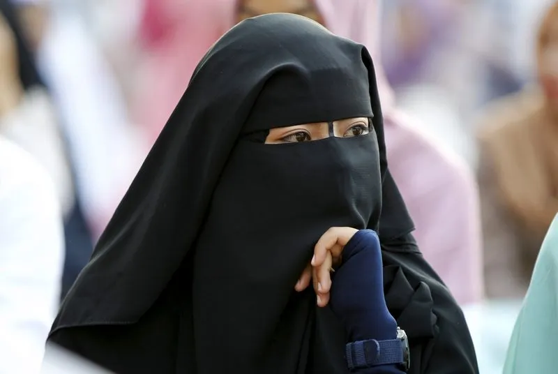 Никаб, балаклава и маски: новые нормы разъяснили в МВД РК