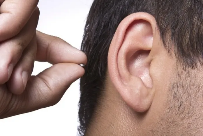 Два жителя Кемеровской области на спор отрезали себе уши