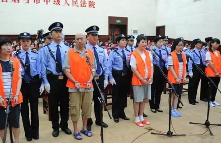 В Китае два члена религиозной секты казнены за убийство