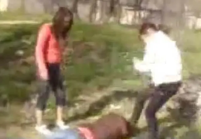 Подростковая жестокость стала нормой в Интернете. ВидеоЭксклюзив