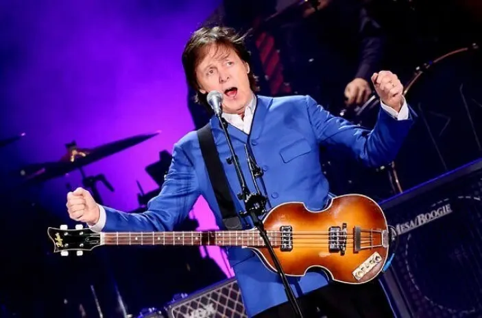 Пол Маккартни госпитализирован в Токио