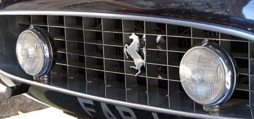 Продавец Ferrari купил автомобильный номер за 813 000 долларов