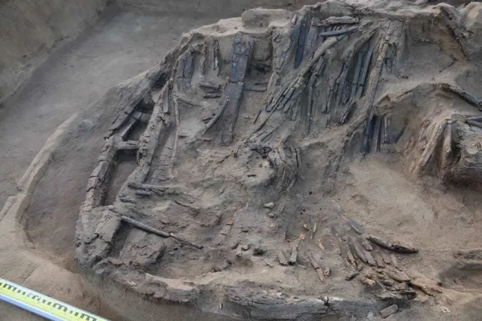 Археологи откопали в пригороде Павлодара кимакскую колесницу