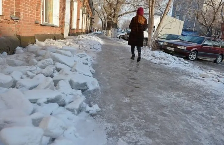 Не выходить из дома попросили жителей Семея