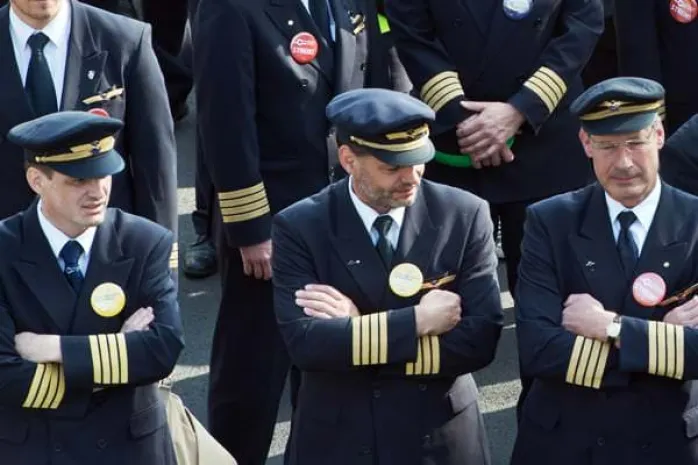 Сотрудники British Airways борются против «нищенских» зарплат в $1250