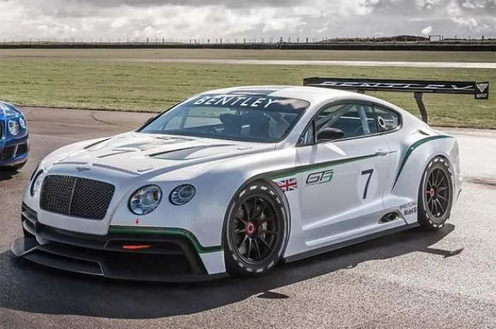 Мощный Bentley Continental GT3 явился миру