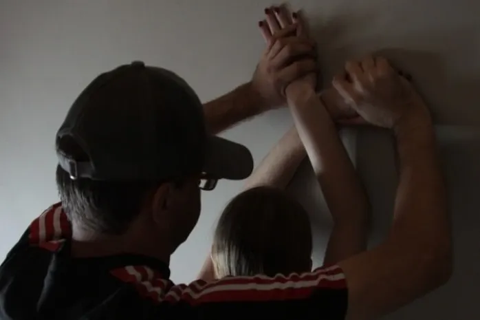 В ЗКО осужден школьник, изнасиловавший своих сверстников