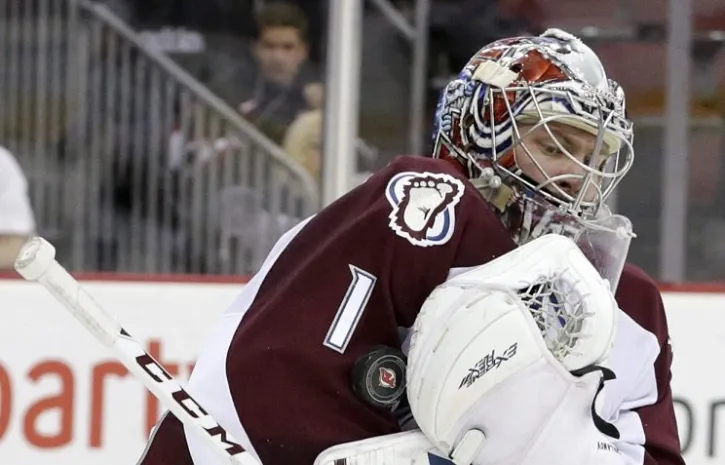 Вратарь клуба НХЛ «Колорадо» Варламов восстановился после травмы