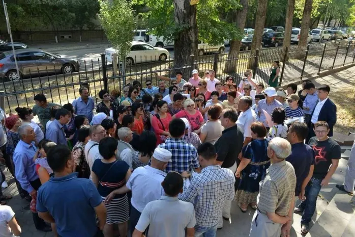 Председатель СМЭС Алматы пообещал ипотечникам наказать судьюЭксклюзив