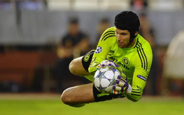 Петр Чех может отложить завершение карьеры