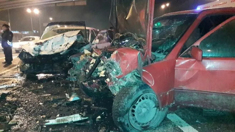 Два человека серьезно пострадали в ДТП в Алматы