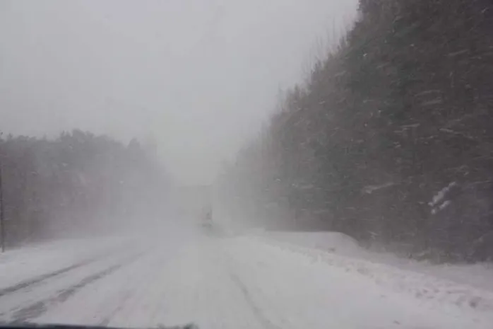 Из-за непогоды закрыты дороги в 3 областях Казахстана