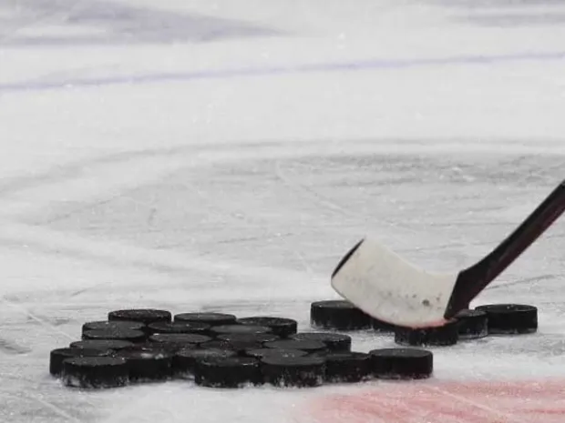 ХК «Амур» расстался с защитником Александром Логиновым