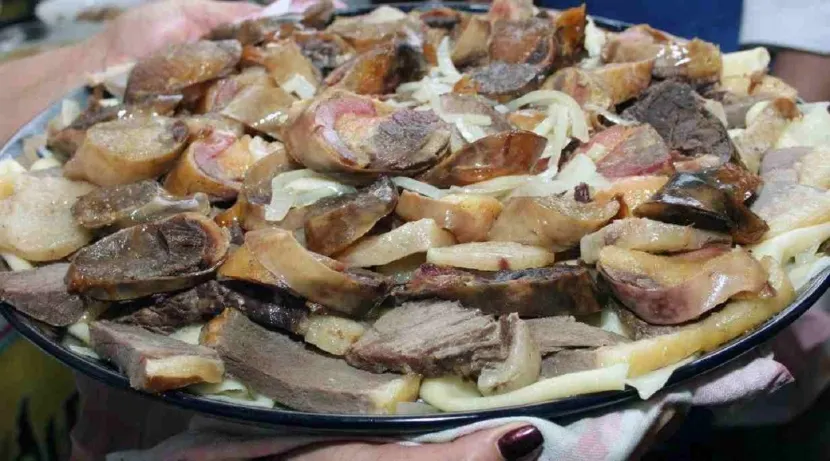 Казахам не нужны овощи – известный журналист о рационе предков