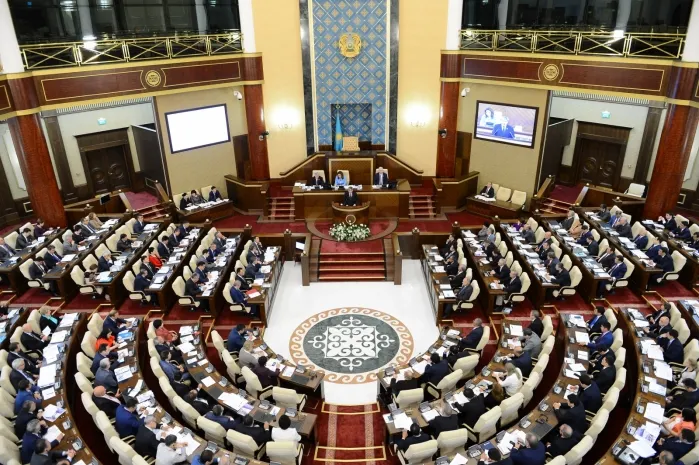 Международный день парламентаризма и день экономиста в Беларуси