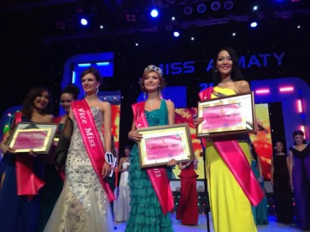 «Мисс Алматы – 2013» стала студентка из Астаны