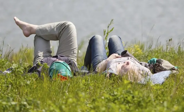 На майские праздники казахстанцы отдохнут семь дней