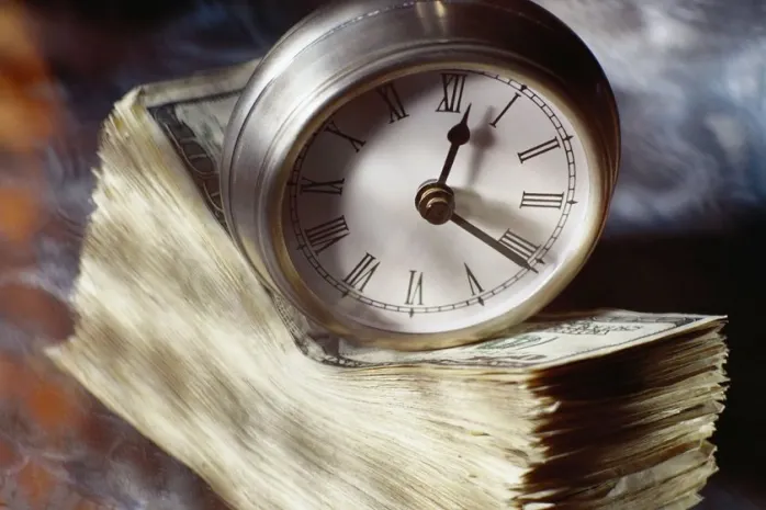 Треть казахстанских банков снизила объемы кредитования