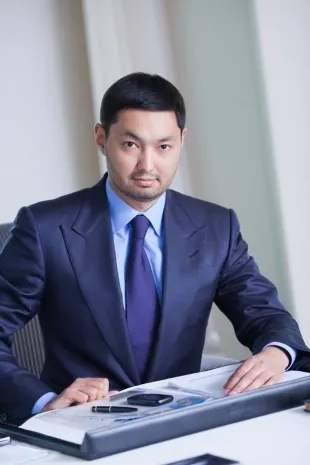 Кенес Ракишев не будет реструктурировать валютные займы россиян