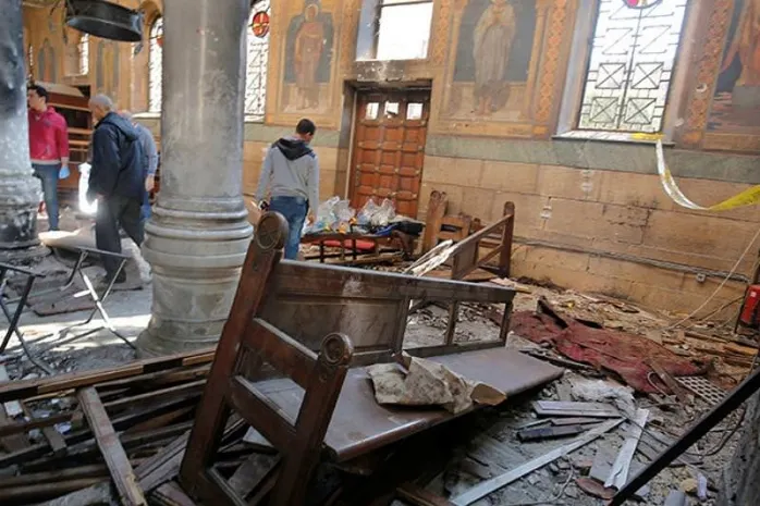 Президент Египта срочно созвал правительство после атаки на паломников-коптов