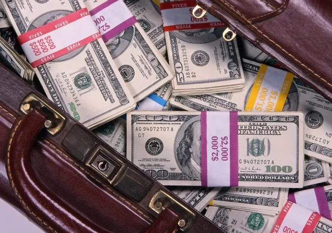 Конфискованные у туркменских коррупционеров деньги вернет Швейцария