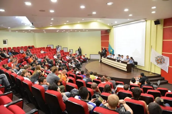 Байкеры Алматы не смогли плодотворно поговорить с УДПЭксклюзив