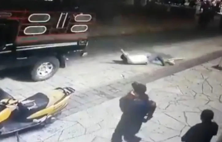 Привязали к пикапу – мэра протащили по дороге в Мексике