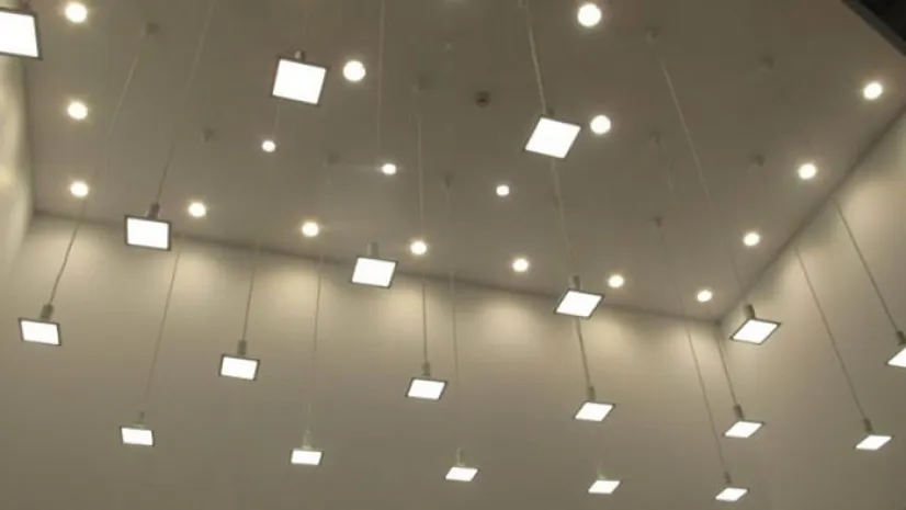 Mitsubishi удвоила жизненный цикл OLED-модулей