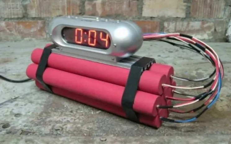 Полиция Лондона задержала 12 человек по подозрению в теракте