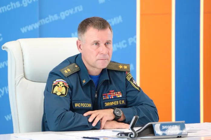 Во время учений трагически погиб глава МЧС России