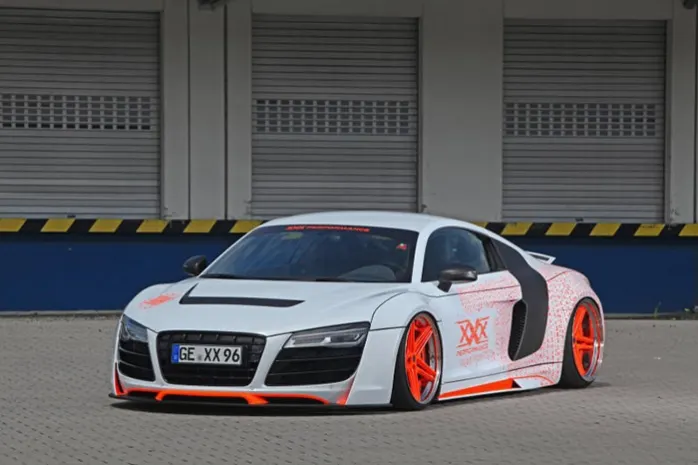 Audi R8 в ярком тюнинге ателье xXx Performance