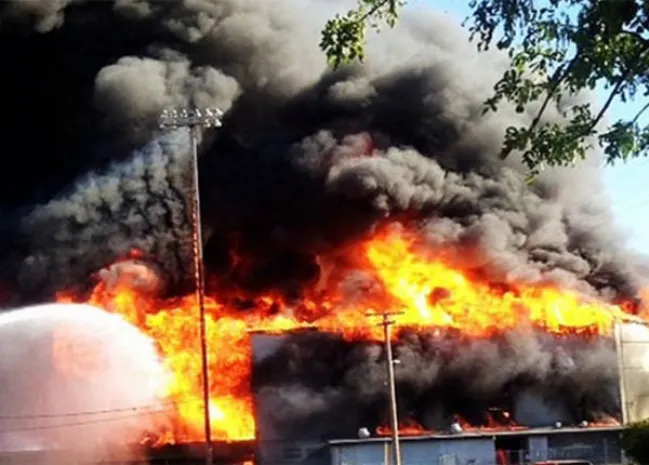 Пожар в нефтяном котловане у города Жанаозен ликвидирован